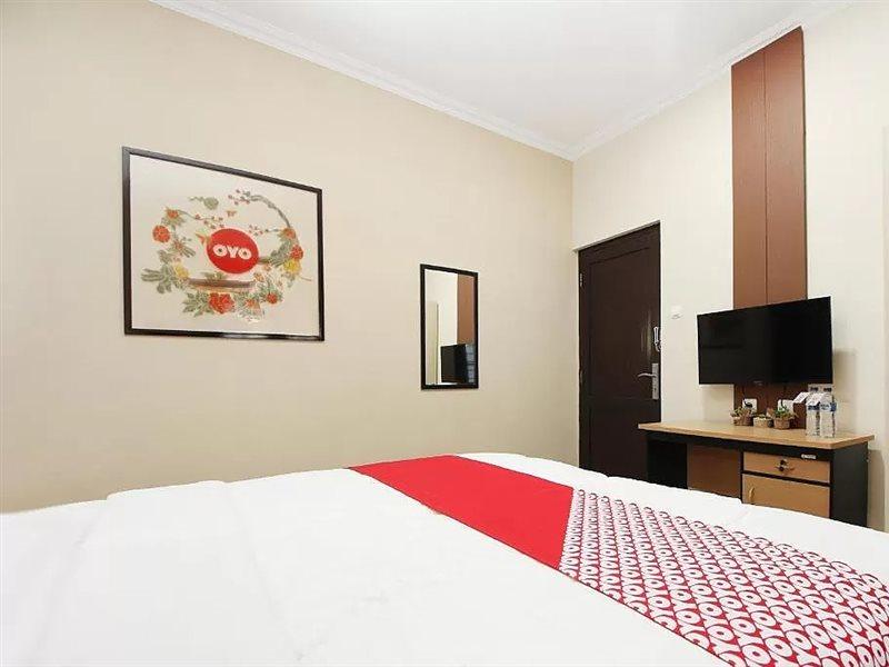 Hotel Oyo 572 Omah Gedongkuning Syariah 2*