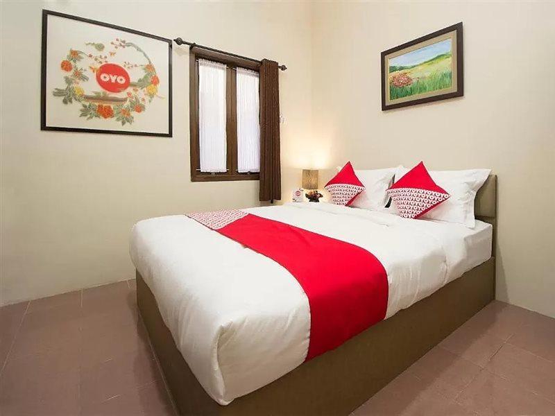 Hotel Oyo 572 Omah Gedongkuning Syariah