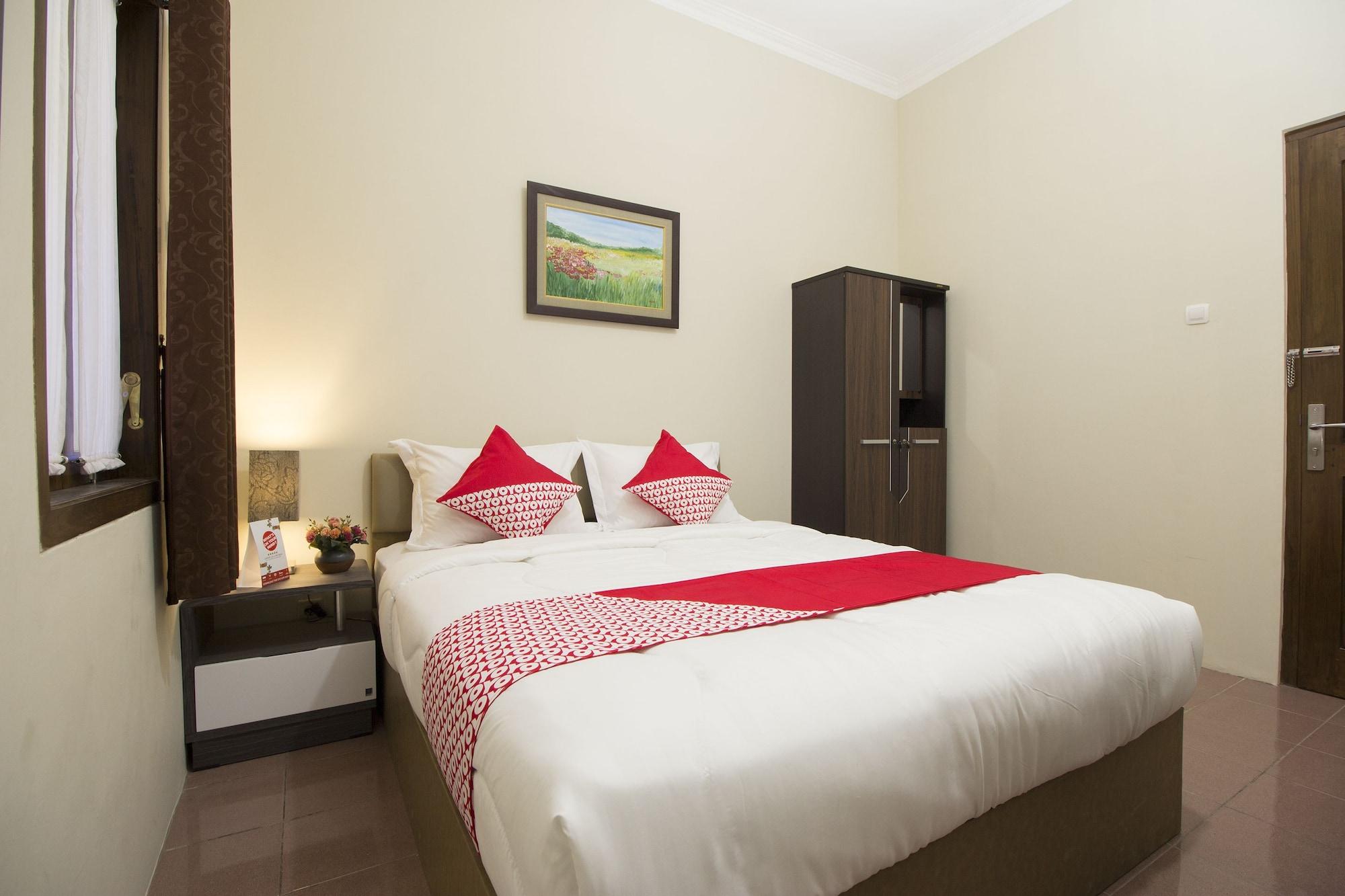 Hotel Oyo 572 Omah Gedongkuning Syariah